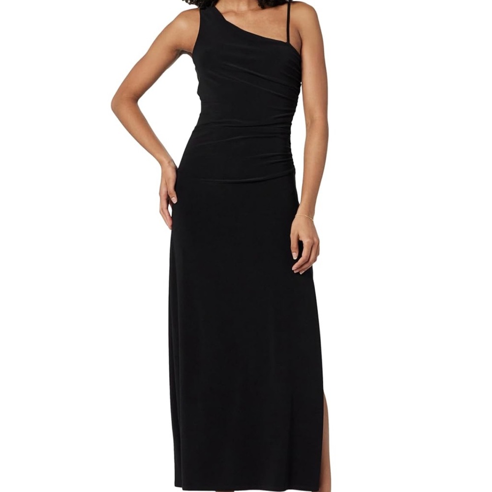 Elegant Black One-Shoulder Dress